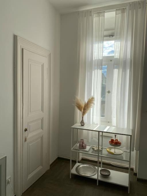 Altbau-Oase Der Eleganz: Stadtnaher Komfort Pur Висбаден Екстериор снимка